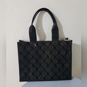 Victoria Secrets Tote Bag.